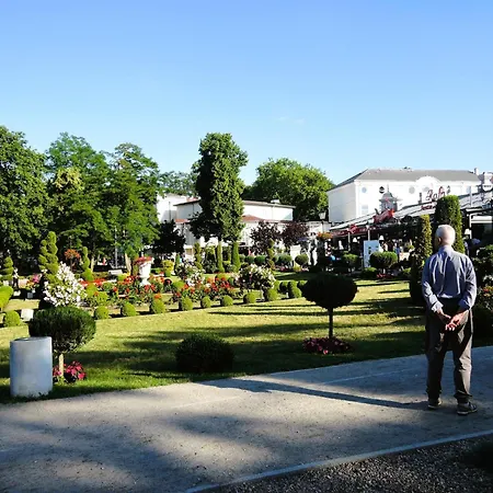 In Mi Dzyzdroje Near The Appartement *